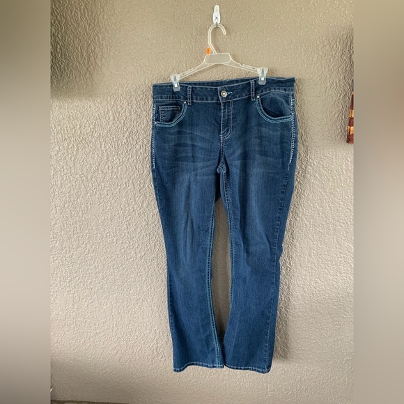 🔹NATURAL REFLECTIONS BLUE JEANS🔹 - Picture 2 of 6